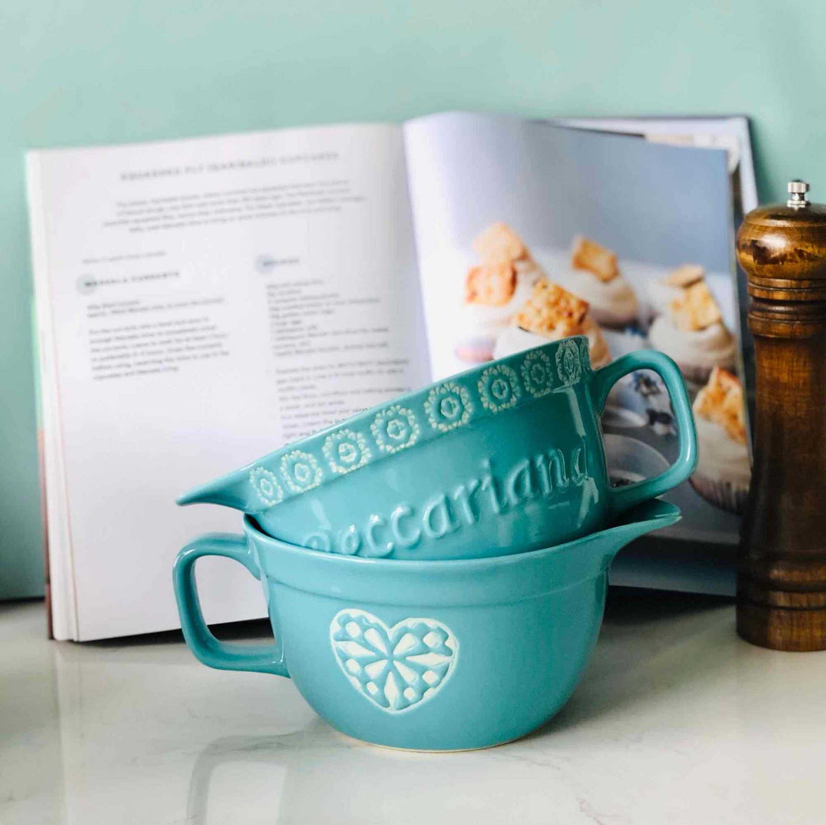 American Retro Embossed Lake Blue Drainage Bowl | Southern Kitchen Serving Bowl - Maximus Grace