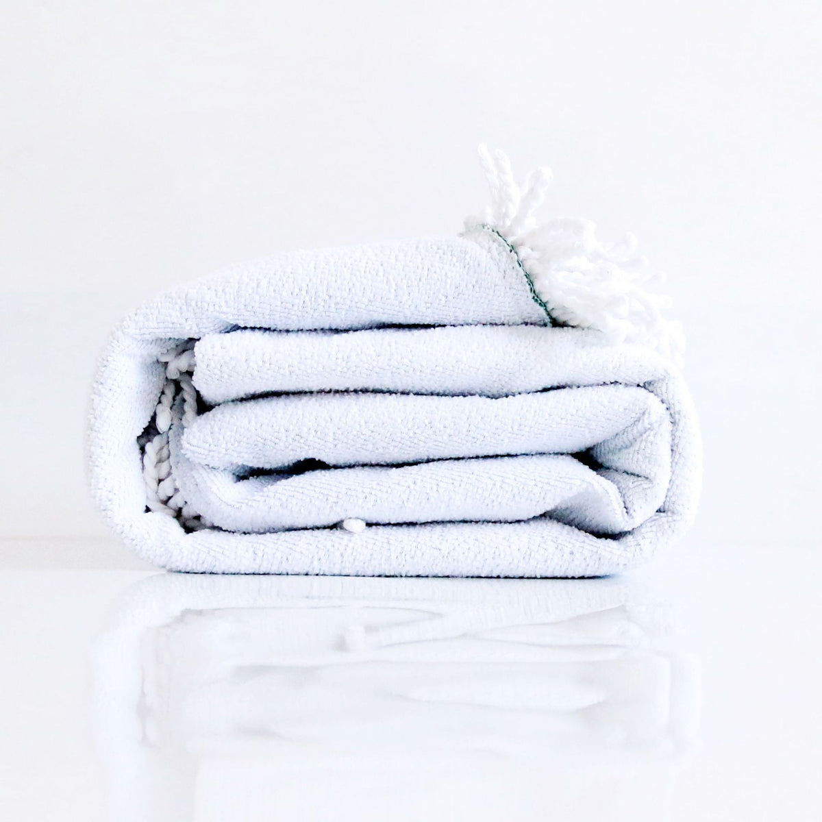 Southern Grace Microfiber Beach Towel | Quick-Dry Lightweight Travel Towel - Maximus Grace